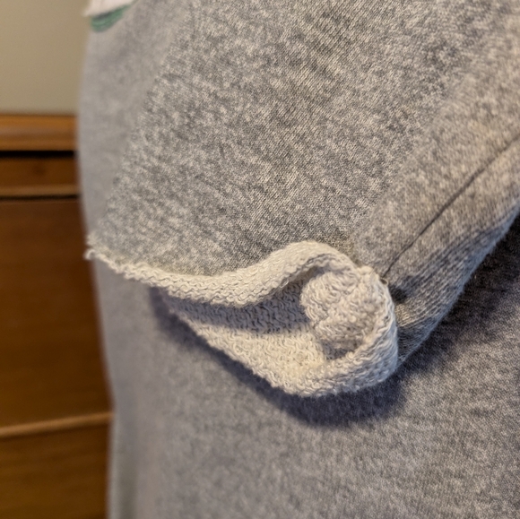 GREEN BAY PACKER Wms Metallic Green Logo Sweatshirt Raw Edges XL - Picture 8 of 13